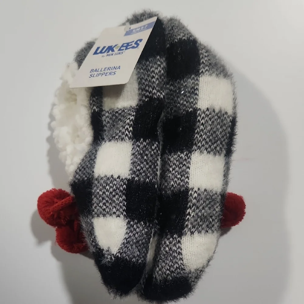 NWT Muk Luks Black and White Checkered Ballerina Slippers Multiple Sizes Listed